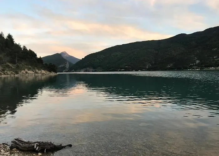 Authentique Cabanon Provencal Saint-Andre-les-Alpes